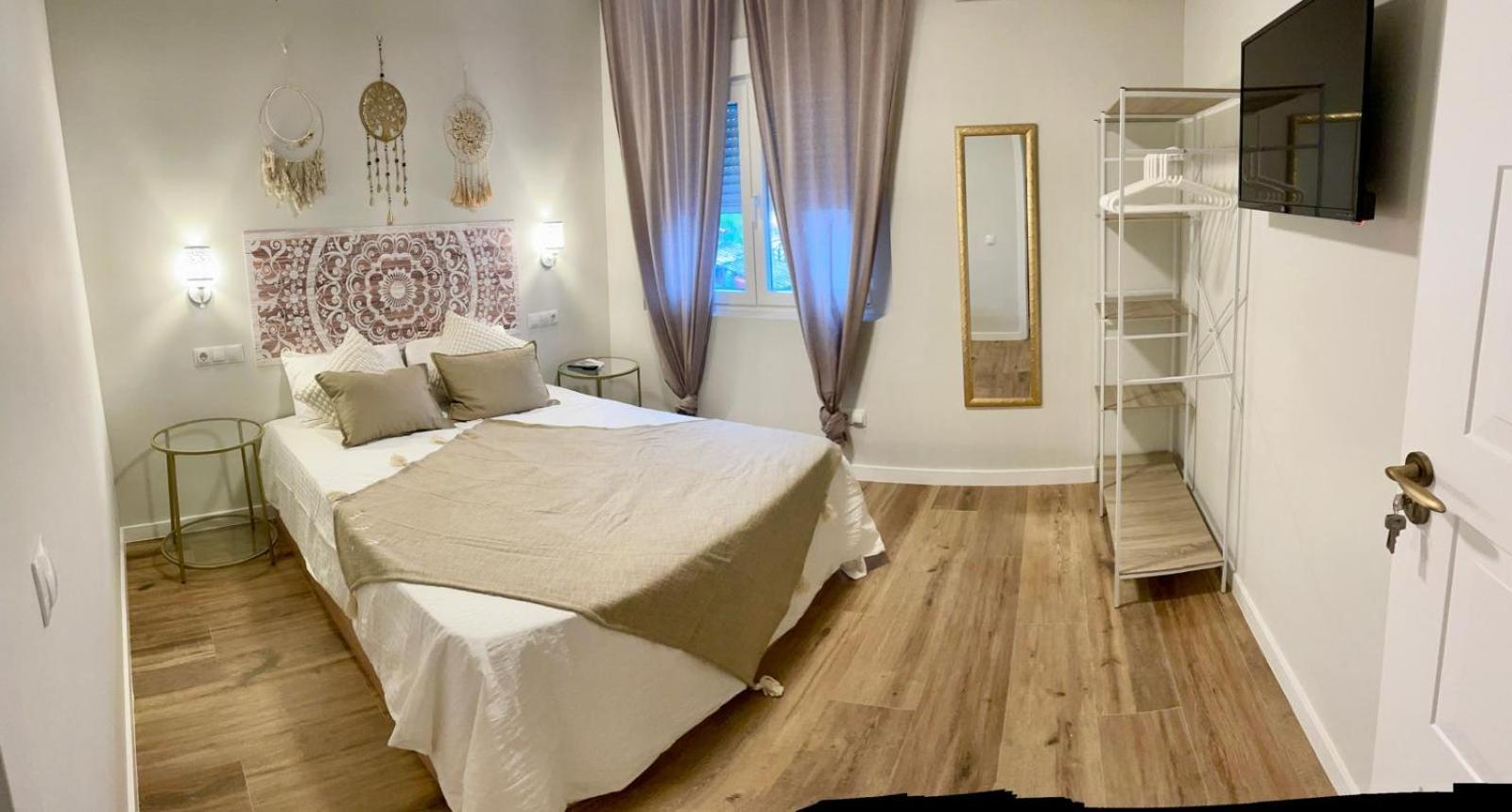 La Sonrisa De Niki Guest House Torrejon de Velasco Eksteriør bilde
